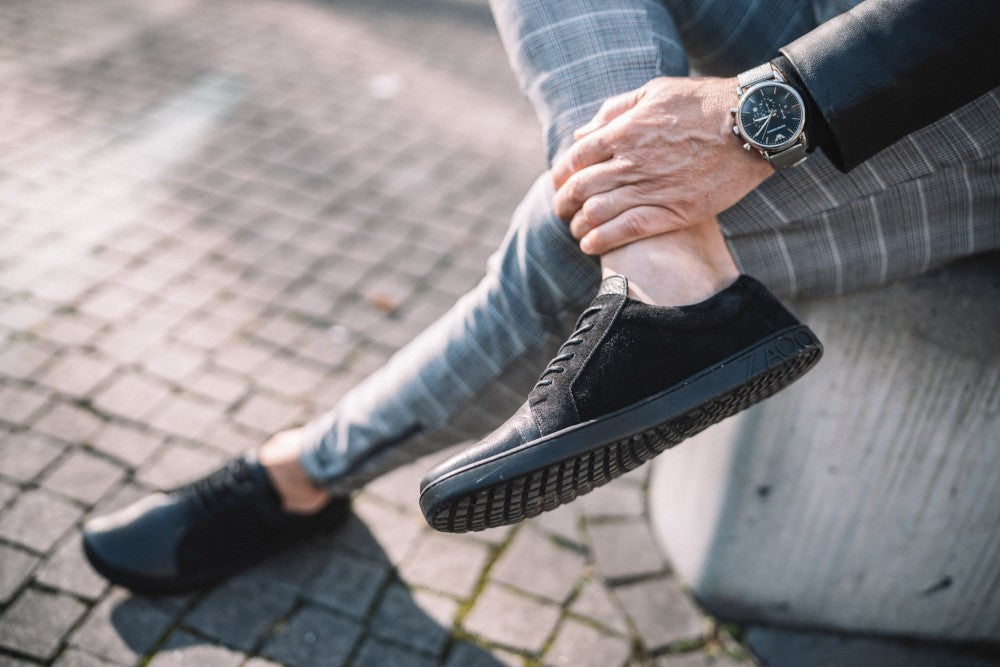 QORE Low  Black