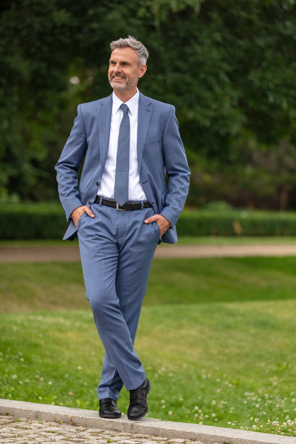 Briq Brogue Black - Main Image